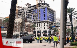 لحظه ریزش ساختمان در حال احداث هتل Hard Rock در آمریکا