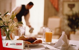 انواع سرویس - اتاق به همراه صبحانه، ناهار، شام، میان وعده ۲۴ ساعته و نوشیدنی‌های رایگان در تمام مدت شبانه‌روز