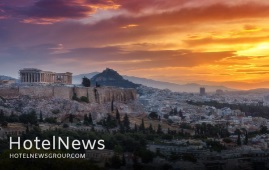 یونان مرزهایش را به روی گردشگران باز کرد