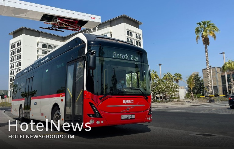 اتوبوس‌های برقی با فناوری شارژ فوق پیشرفته در خیابان‌های دبی - تصویر 1